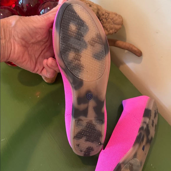 Rothy’s authentic limited edition flamingo pink loafers - Picture 5 of 7